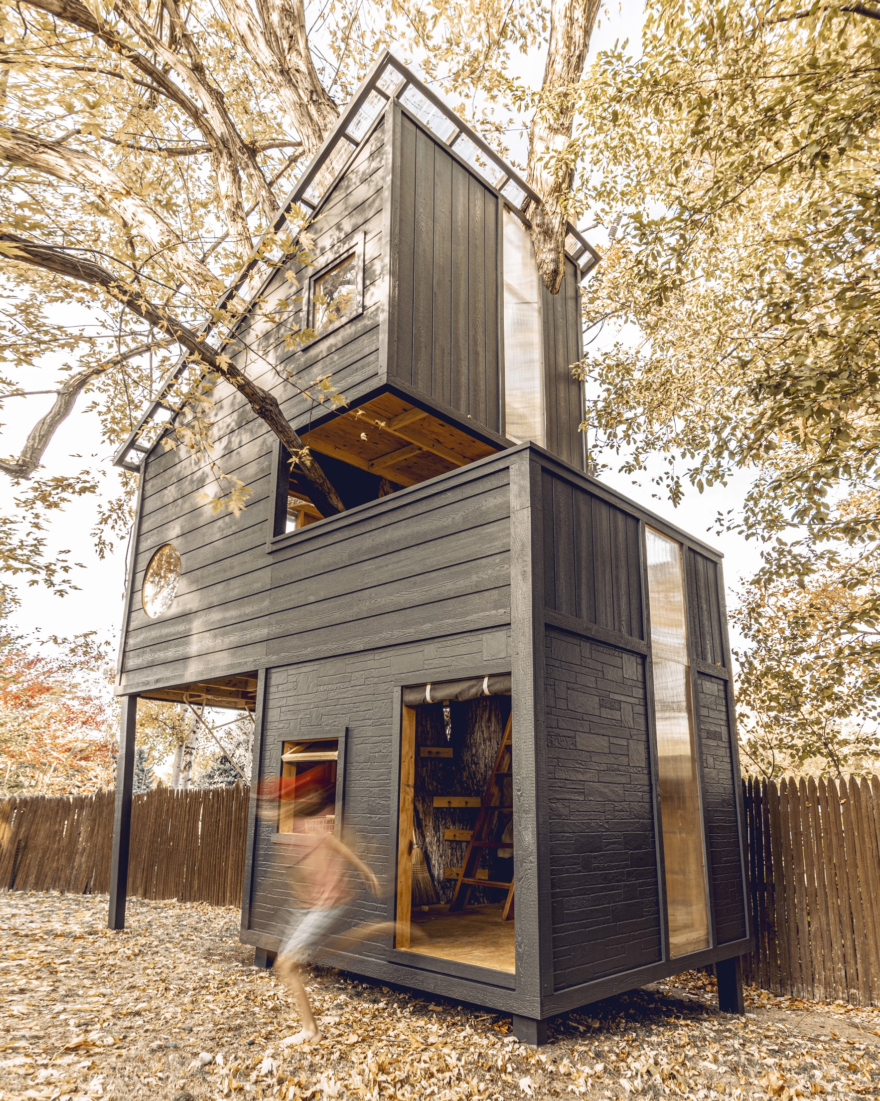 Custom tree house builds, Colorado by MODO MADE